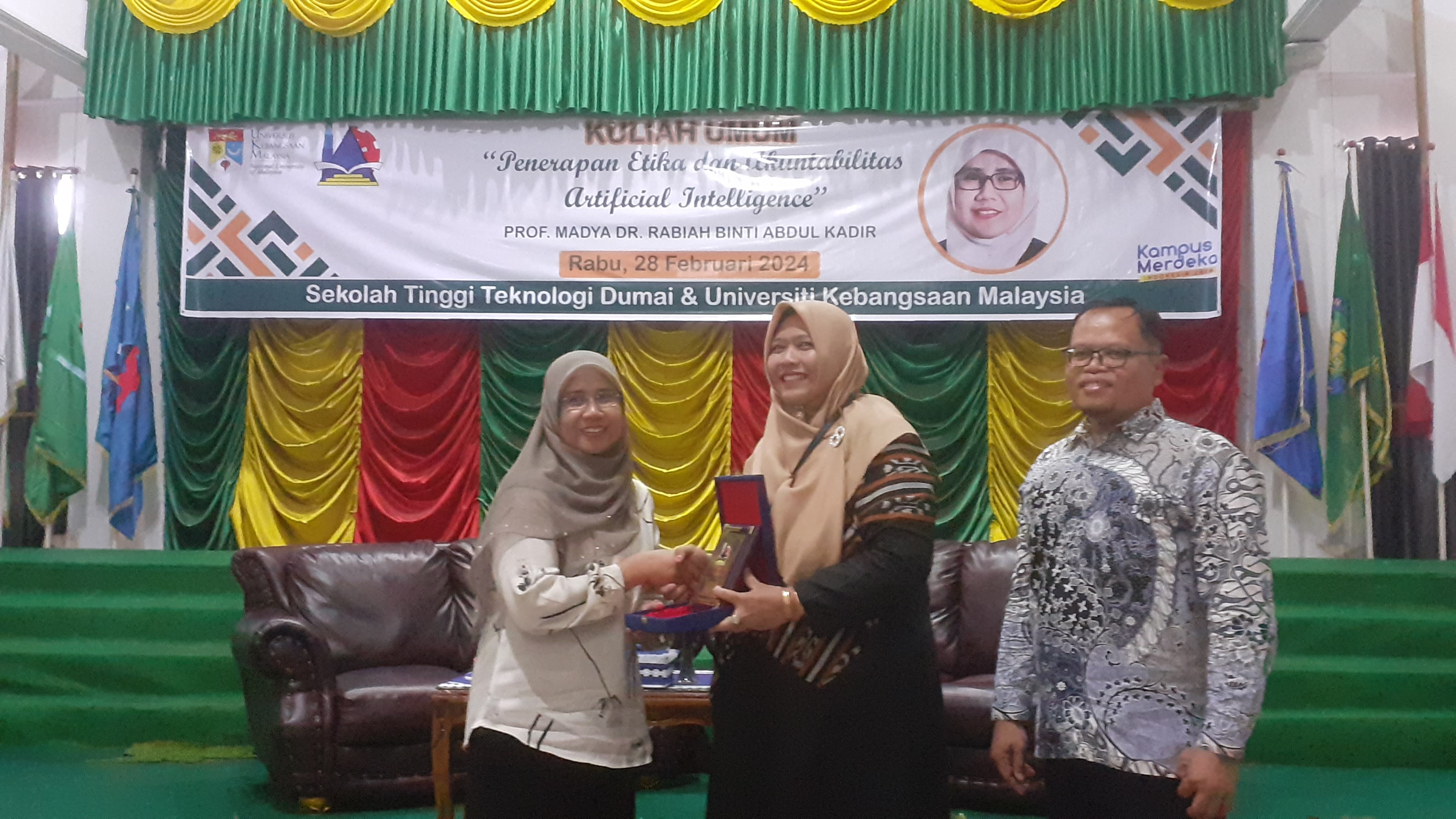 Kuliah Umum "Penerapan Etika dan Akuntabilitas Artificial Inteligence" - STT DUMAI